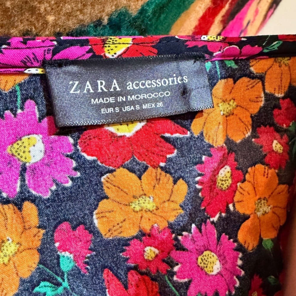 Zara Floral Wrap Mini Dress Black Pink Orange Short Sleeve V-Neck Size S - Picture 6 of 6